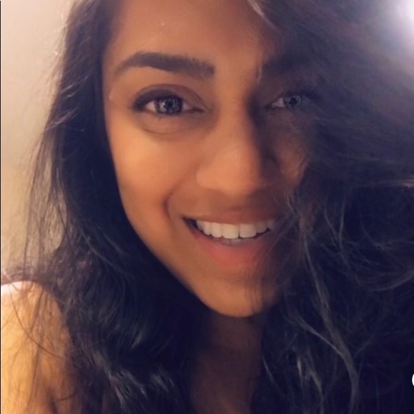 Meet your Posher, Sonali - Picture 1 of 1